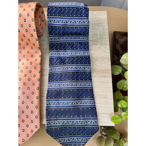 Roundtree & Yorke Silk Ties – Set of 3 – Striped, Geometric, and Patterned - Picture 2 of 16